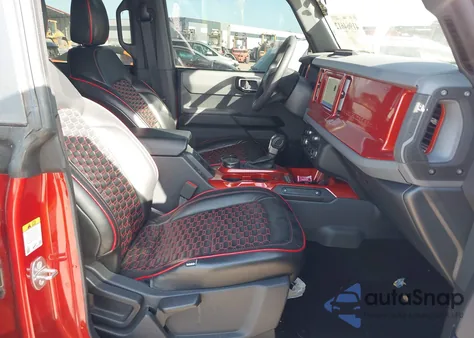 2023 Ford Bronco из США, поврежденный, VIN 1FMEE5BP6PLB00140